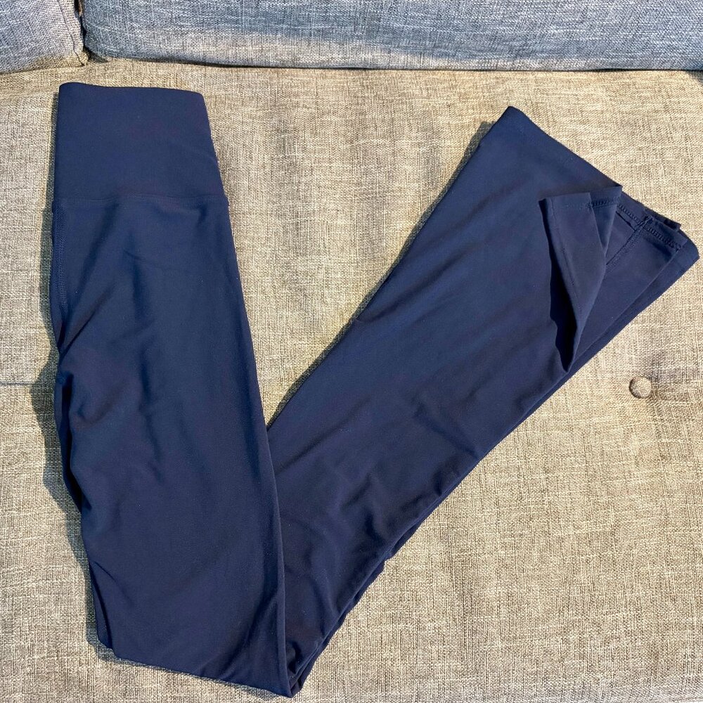 Carbon38 Split Bootcut Legging | Melt | Navy Blazer Size XS